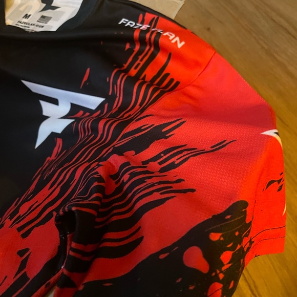 FaZe Clan Jersey - Picture 4 of 9